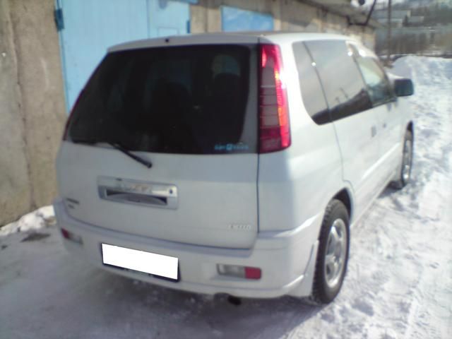 2000 Mitsubishi RVR