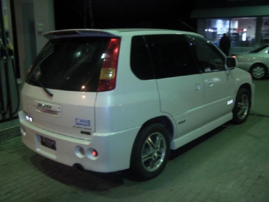 2000 Mitsubishi RVR