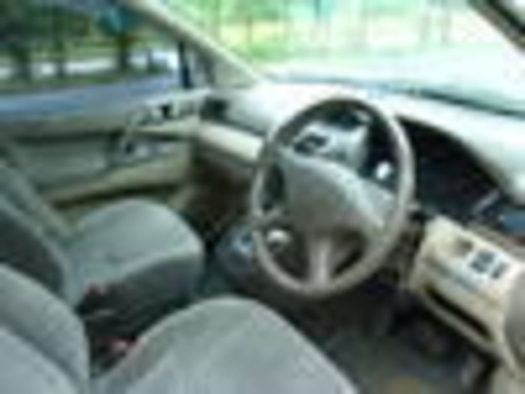 2000 Mitsubishi RVR