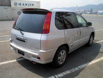 2000 Mitsubishi RVR Pictures