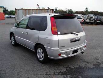 2000 Mitsubishi RVR Pictures