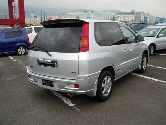 2000 Mitsubishi RVR Photos