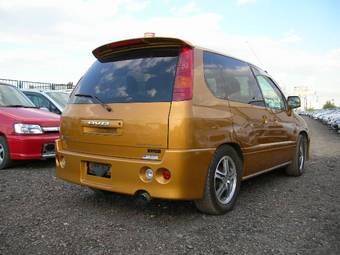 2000 Mitsubishi RVR Photos