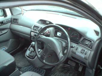 2000 Mitsubishi RVR Photos