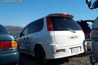 2000 Mitsubishi RVR Photos