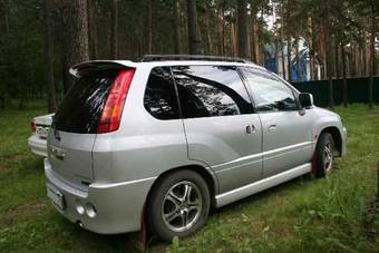 2000 Mitsubishi RVR Photos