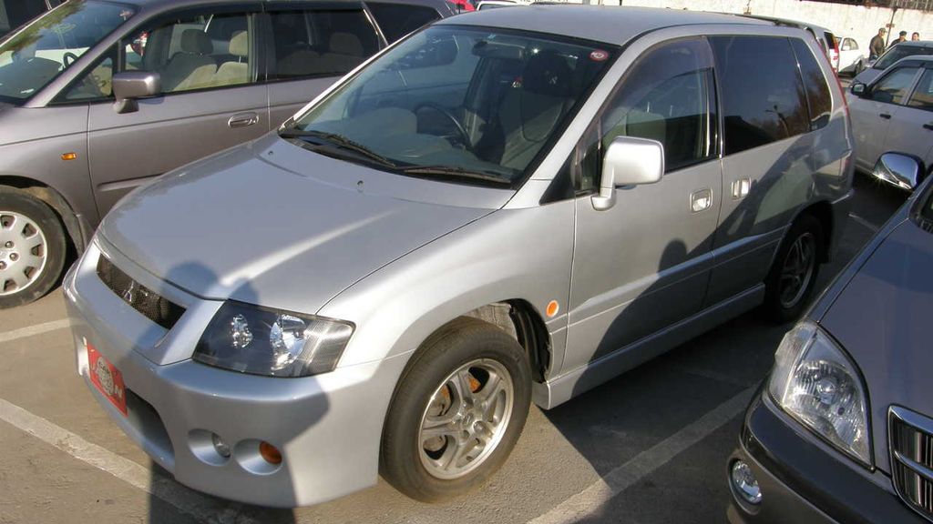2001 Mitsubishi RVR
