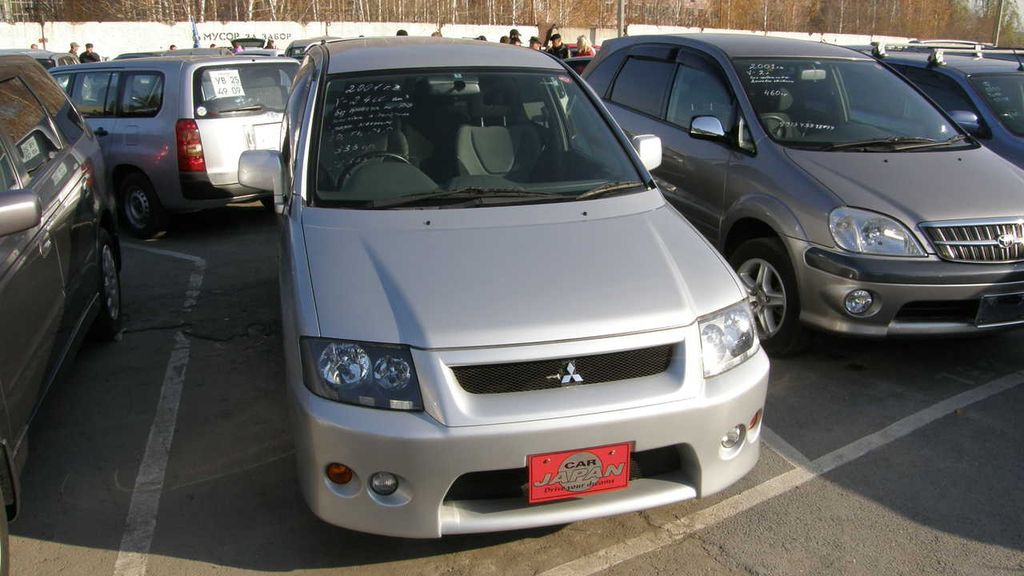 2001 Mitsubishi RVR