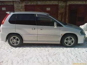 2001 Mitsubishi RVR Pics