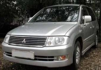2001 Mitsubishi RVR Pictures