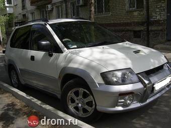 2001 Mitsubishi RVR Photos