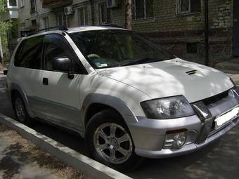 2001 Mitsubishi RVR Pics