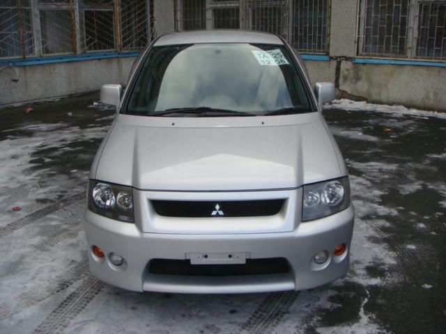 2002 Mitsubishi RVR