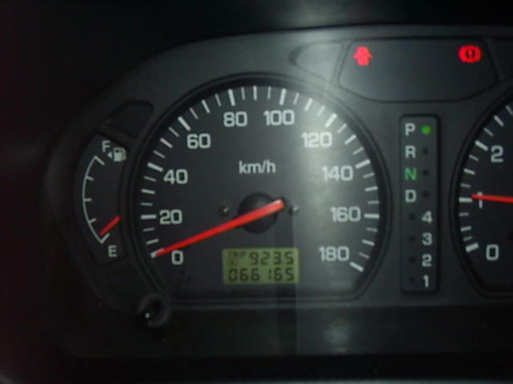 2002 Mitsubishi RVR