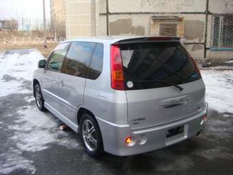 2002 Mitsubishi RVR Pictures