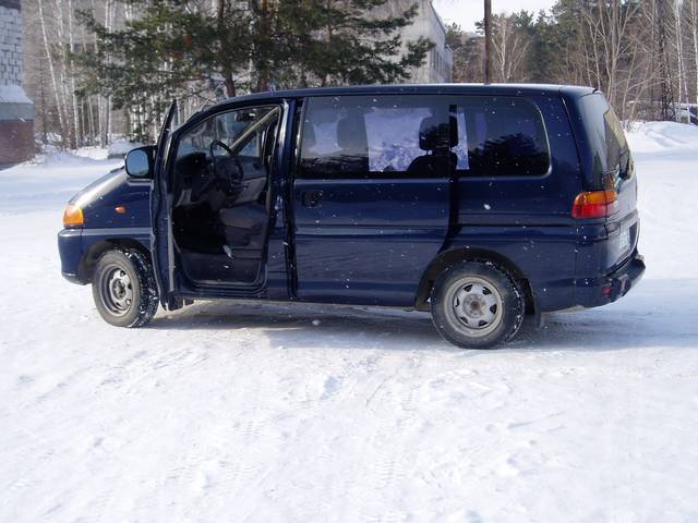 1995 Mitsubishi Space Gear