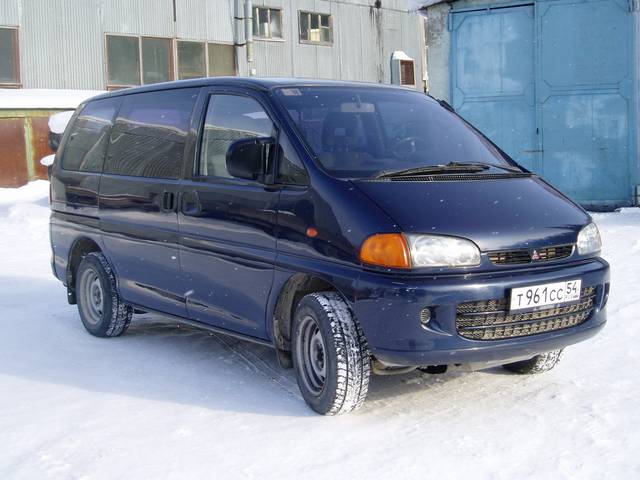 1995 Mitsubishi Space Gear