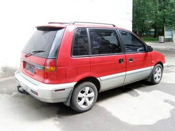 1994 Mitsubishi Space Runner Pics