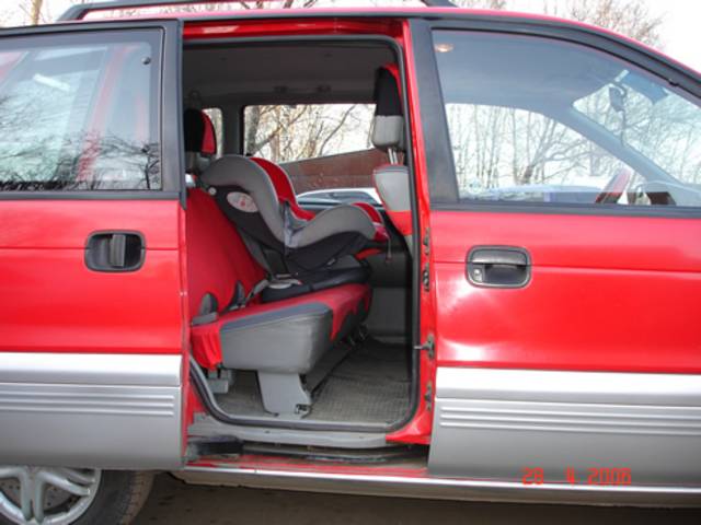 1996 Mitsubishi Space Runner