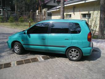 1999 Mitsubishi Space Star