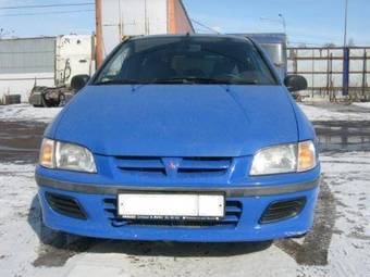 1999 Mitsubishi Space Star Pics