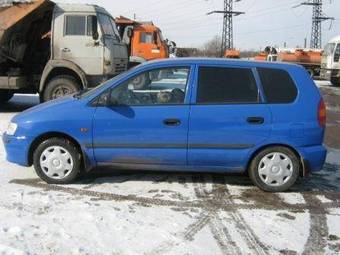 1999 Mitsubishi Space Star Pictures