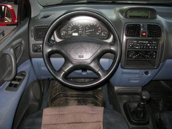 1999 Mitsubishi Space Star Images