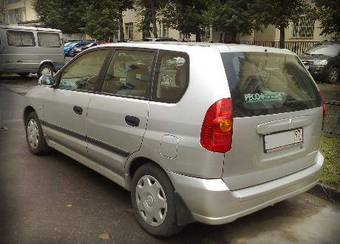 2003 Mitsubishi Space Star Pictures