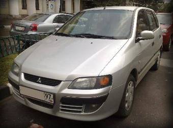 2003 Mitsubishi Space Star Pictures