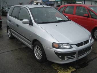 2003 Mitsubishi Space Star