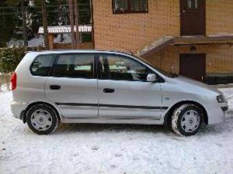 2003 Mitsubishi Space Star Pictures