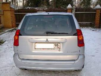 2003 Mitsubishi Space Star Pics