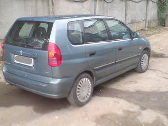 2003 Mitsubishi Space Star Pictures