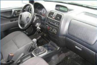 2004 Mitsubishi Space Star Pictures