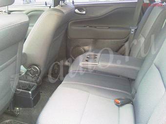 2004 Mitsubishi Space Star Photos