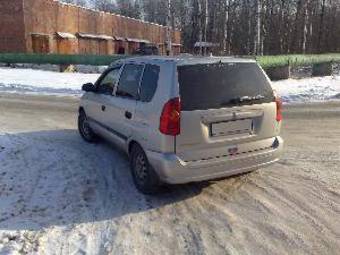 2004 Mitsubishi Space Star Photos