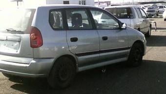 2004 Mitsubishi Space Star Photos