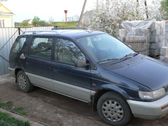 1995 Mitsubishi Space Wagon