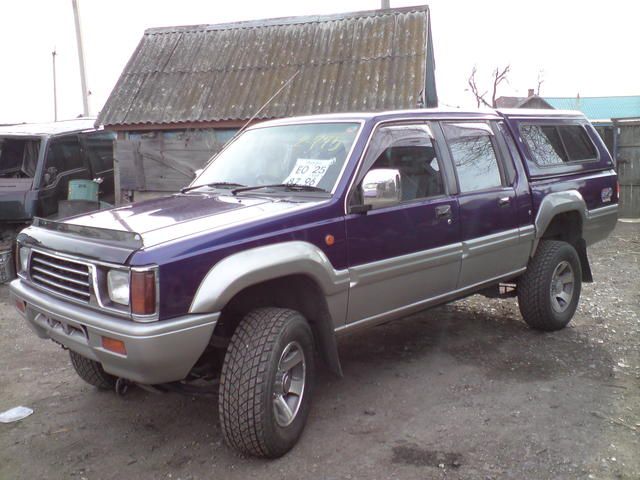 1993 Mitsubishi Strada