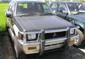 1993 Mitsubishi Strada