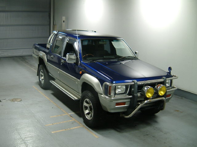 1993 Mitsubishi Strada Pictures