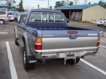 1997 Mitsubishi Strada Photos