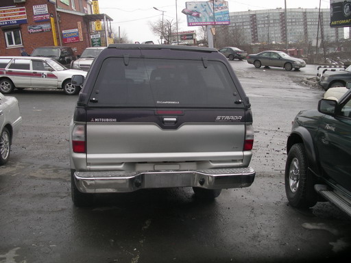 2003 Mitsubishi Strada