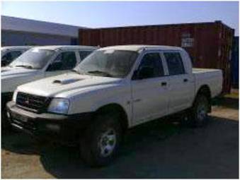 2004 Mitsubishi Strada