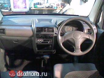 2001 Mitsubishi Toppo BJ Photos