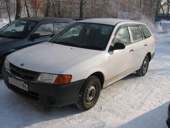 1999 Nissan AD Van