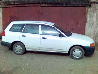1999 Nissan AD Van