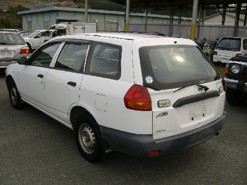 1999 Nissan AD Van Pictures
