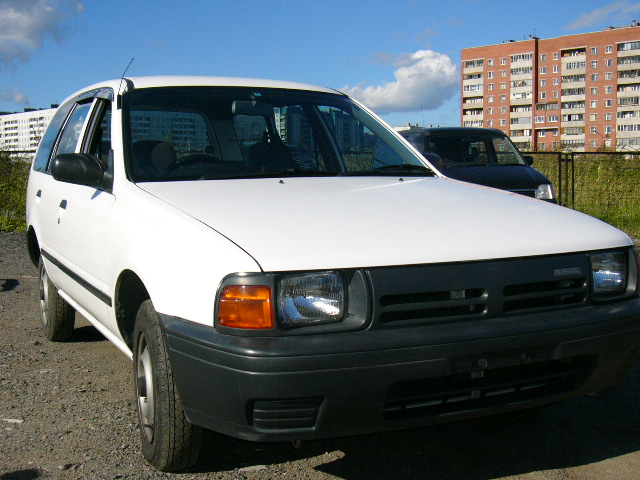 1999 Nissan AD Van Pics