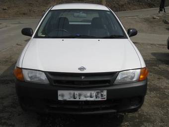 1999 Nissan AD Van Pictures